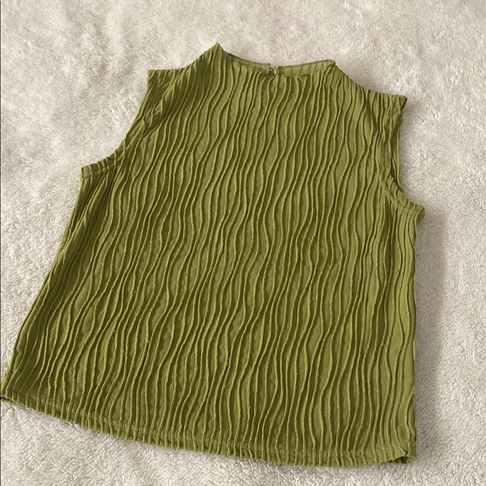 Green Ribbed Sleeveless Tank Top with Mandarin Collar